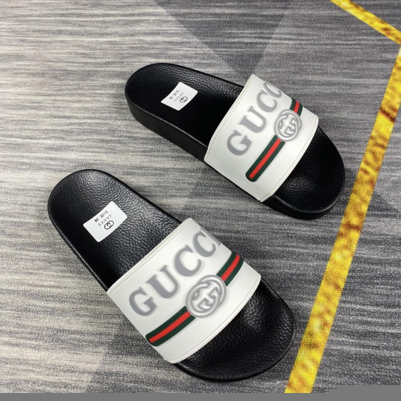 G*u*i slippers